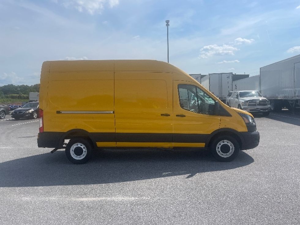 Cargo Van (Panel Van)-Light and Medium Duty Trucks-Ford-2021-Transit 250-Greenville-SC-78,103\n\t\tmiles-$ 30,750 - Image 15