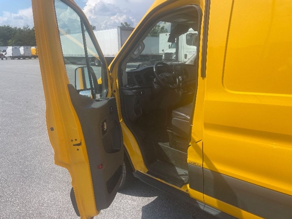 Cargo Van (Panel Van)-Light and Medium Duty Trucks-Ford-2021-Transit 250-Greenville-SC-78,103\n\t\tmiles-$ 30,750 - Image 16