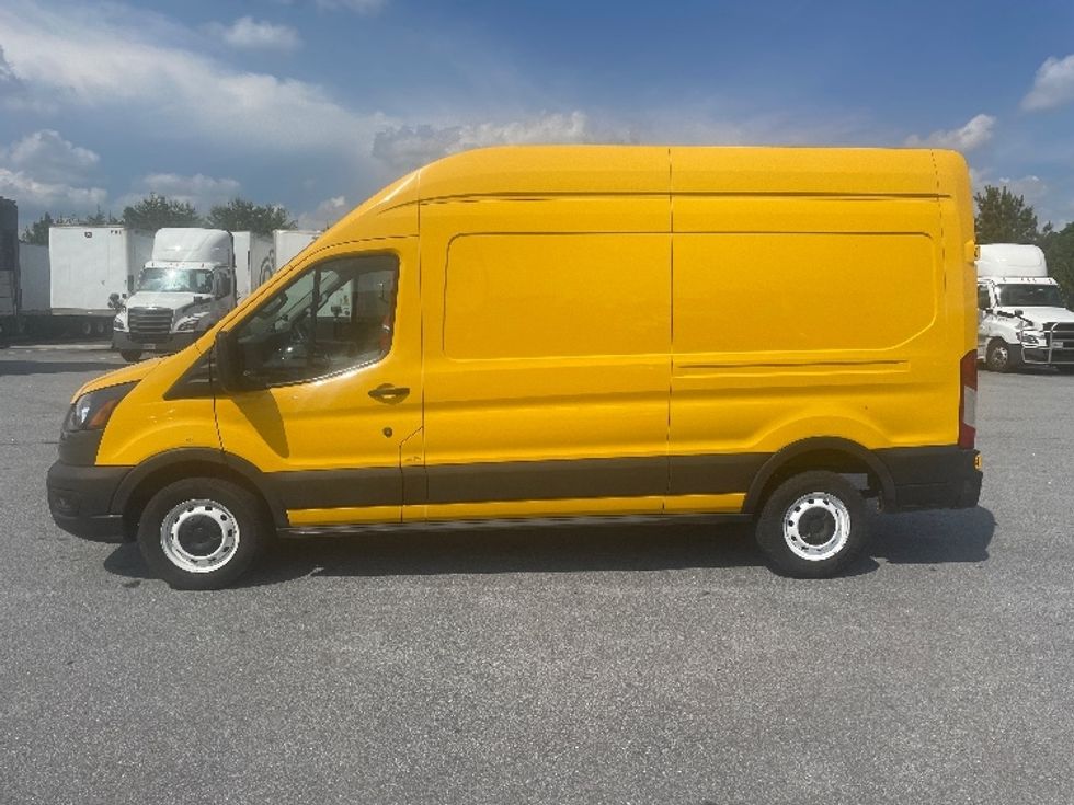 Cargo Van (Panel Van)-Light and Medium Duty Trucks-Ford-2021-Transit 250-Greenville-SC-78,103\n\t\tmiles-$ 30,750 - Image 4