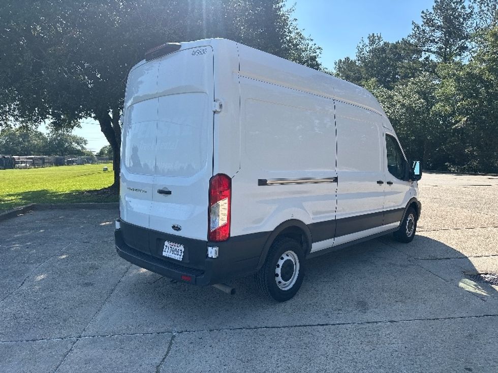 Cargo Van (Panel Van)-Light and Medium Duty Trucks-Ford-2021-Transit 250-Harahan-LA-94,078\n\t\tmiles-$ 35,500 - Image 12