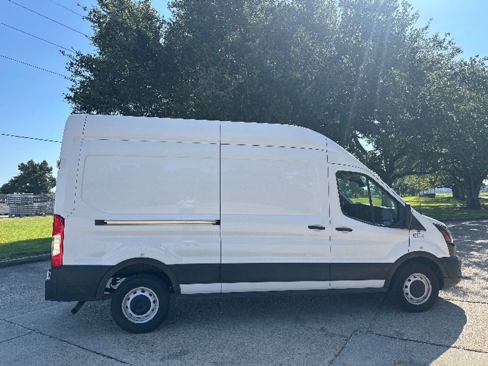 Cargo Van (Panel Van)-Light and Medium Duty Trucks-Ford-2021-Transit 250-Harahan-LA-94,078\n\t\tmiles-$ 35,500 - Image 14