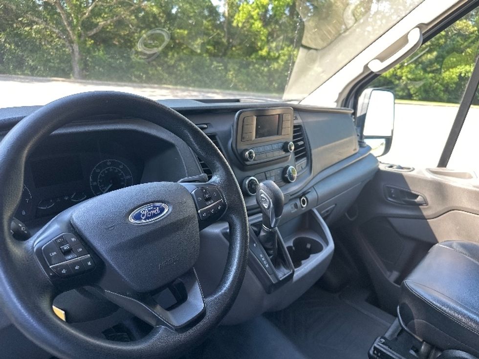 Cargo Van (Panel Van)-Light and Medium Duty Trucks-Ford-2021-Transit 250-Harahan-LA-94,078\n\t\tmiles-$ 35,500 - Image 17