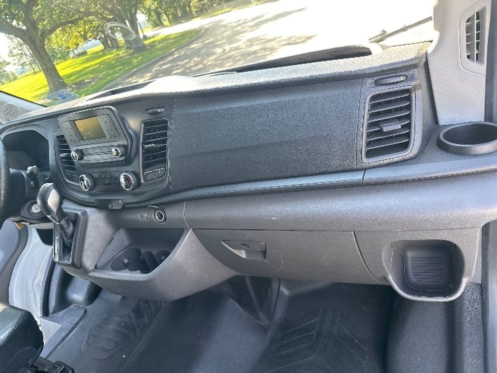 Cargo Van (Panel Van)-Light and Medium Duty Trucks-Ford-2021-Transit 250-Harahan-LA-94,078\n\t\tmiles-$ 35,500 - Image 20