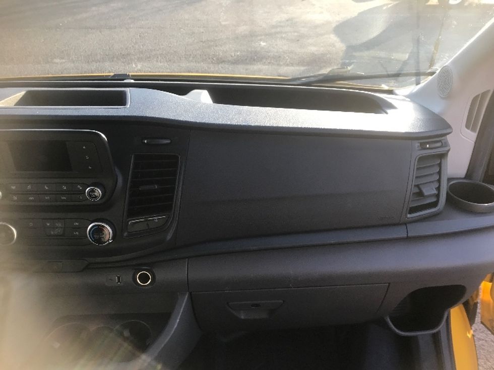 Cargo Van (Panel Van)-Light and Medium Duty Trucks-Ford-2021-Transit 250-Harrisburg-PA-130,231\n\t\tmiles-$ 29,500 - Image 18