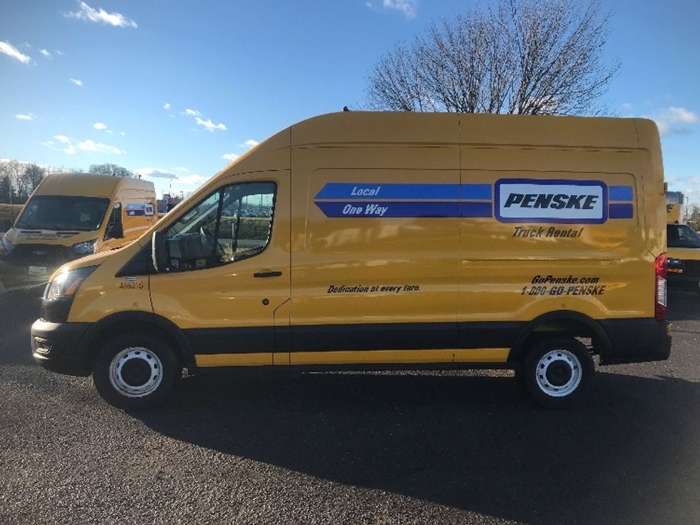 Cargo Van (Panel Van)-Light and Medium Duty Trucks-Ford-2021-Transit 250-Harrisburg-PA-130,231\n\t\tmiles-$ 29,500 - Image 4