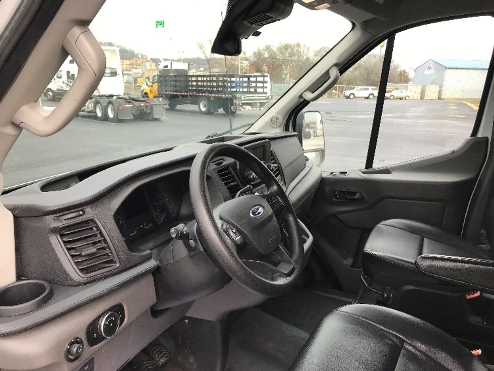 Cargo Van (Panel Van)-Light and Medium Duty Trucks-Ford-2021-Transit 250-Harrisonburg-VA-134,498\n\t\tmiles-$ 28,750 - Image 17