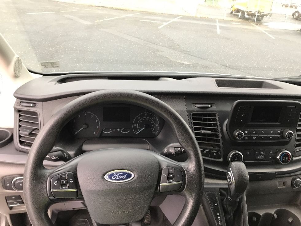 Cargo Van (Panel Van)-Light and Medium Duty Trucks-Ford-2021-Transit 250-Harrisonburg-VA-134,498\n\t\tmiles-$ 28,750 - Image 18