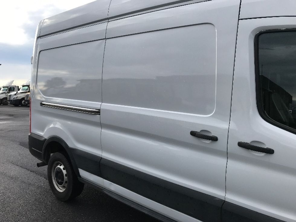 Cargo Van (Panel Van)-Light and Medium Duty Trucks-Ford-2021-Transit 250-Harrisonburg-VA-134,498\n\t\tmiles-$ 28,750 - Image 25