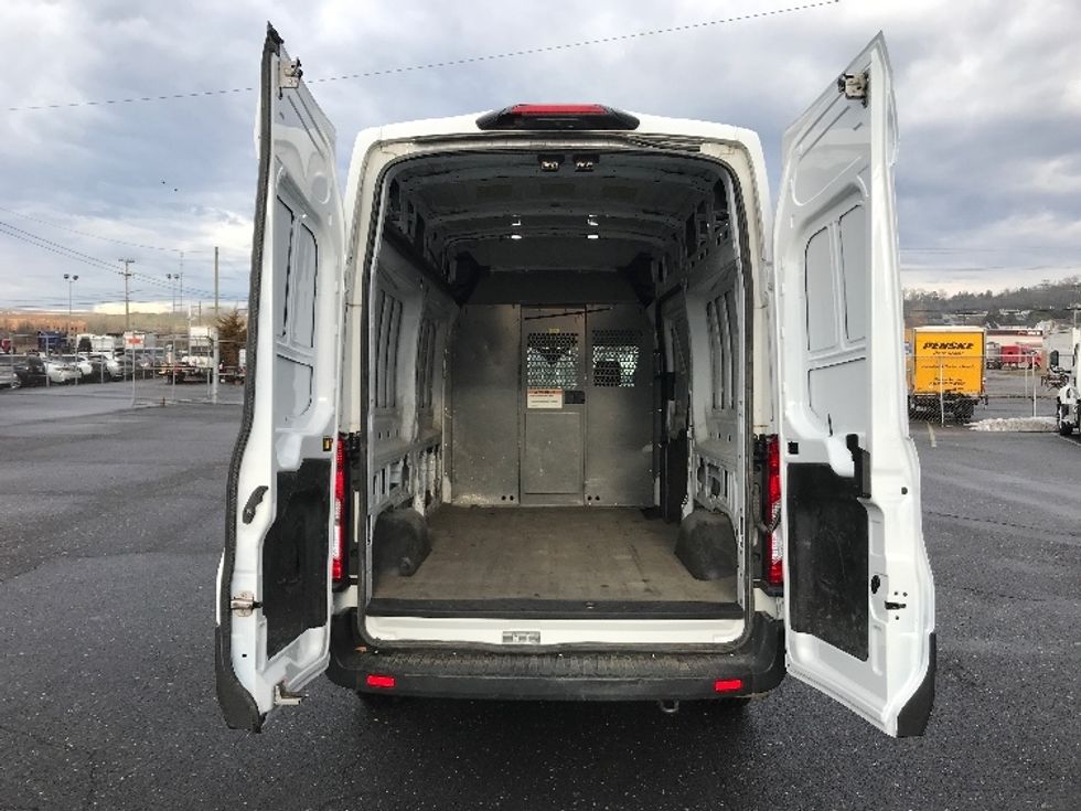 Cargo Van (Panel Van)-Light and Medium Duty Trucks-Ford-2021-Transit 250-Harrisonburg-VA-134,498\n\t\tmiles-$ 28,750 - Image 8