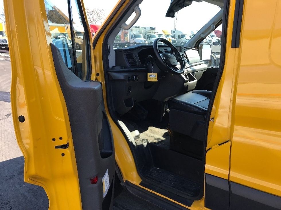 Cargo Van (Panel Van)-Light and Medium Duty Trucks-Ford-2021-Transit 250-Harrisonburg-VA-71,985\n\t\tmiles-$ 34,500 - Image 16