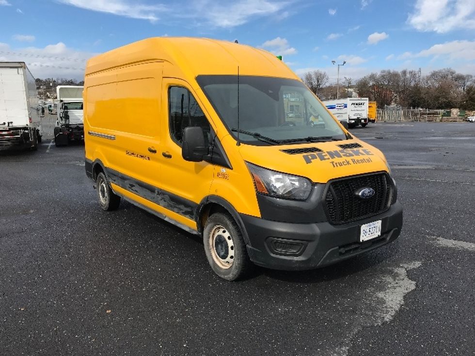 Cargo Van (Panel Van)-Light and Medium Duty Trucks-Ford-2021-Transit 250-Harrisonburg-VA-91,114\n\t\tmiles-$ 32,000 - Image 1