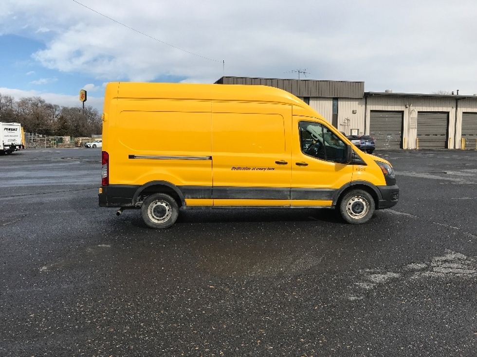 Cargo Van (Panel Van)-Light and Medium Duty Trucks-Ford-2021-Transit 250-Harrisonburg-VA-91,114\n\t\tmiles-$ 32,000 - Image 14
