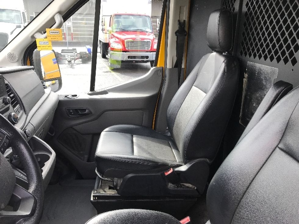 Cargo Van (Panel Van)-Light and Medium Duty Trucks-Ford-2021-Transit 250-Harrisonburg-VA-91,114\n\t\tmiles-$ 32,000 - Image 18