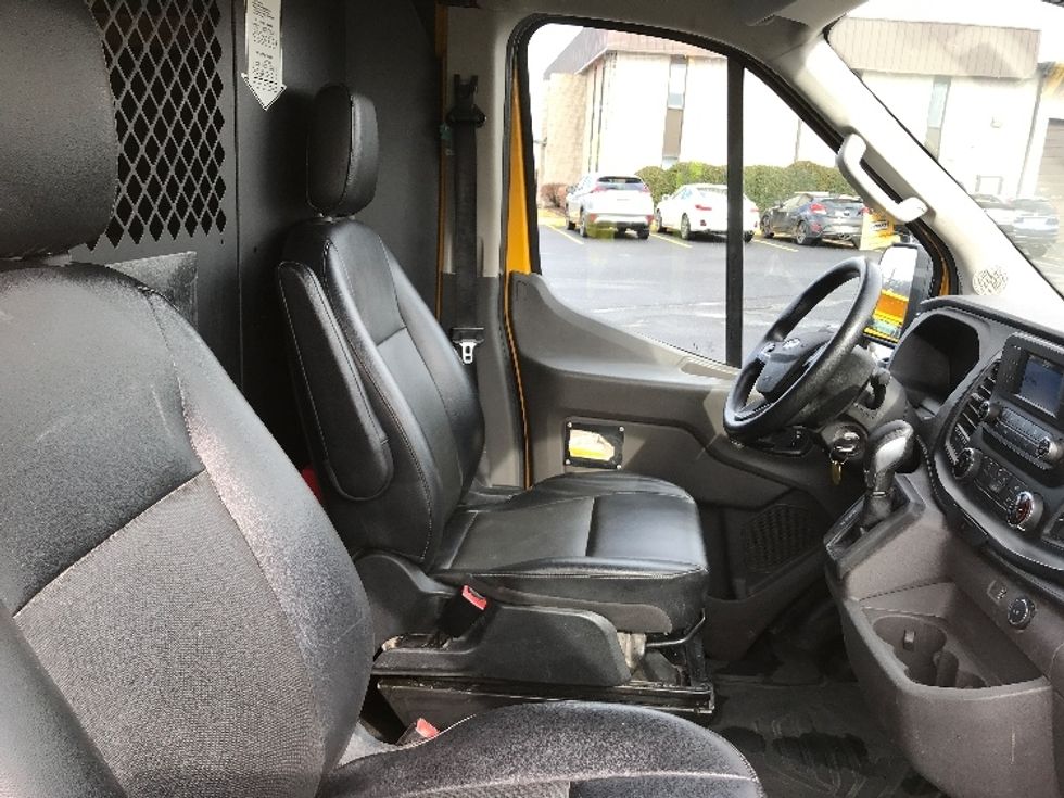Cargo Van (Panel Van)-Light and Medium Duty Trucks-Ford-2021-Transit 250-Harrisonburg-VA-91,114\n\t\tmiles-$ 32,000 - Image 21