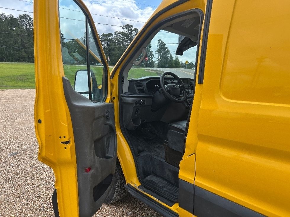 Cargo Van (Panel Van)-Light and Medium Duty Trucks-Ford-2021-Transit 250-Hattiesburg-MS-126,482\n\t\tmiles-$ 25,500 - Image 13