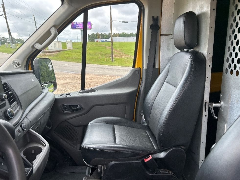 Cargo Van (Panel Van)-Light and Medium Duty Trucks-Ford-2021-Transit 250-Hattiesburg-MS-126,482\n\t\tmiles-$ 25,500 - Image 16