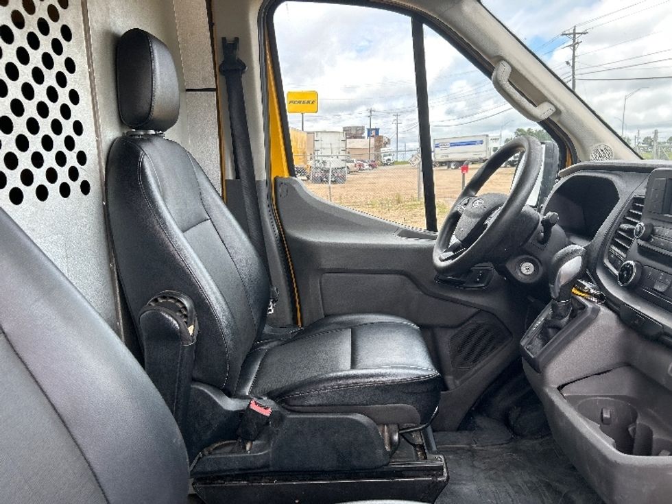Cargo Van (Panel Van)-Light and Medium Duty Trucks-Ford-2021-Transit 250-Hattiesburg-MS-126,482\n\t\tmiles-$ 25,500 - Image 19
