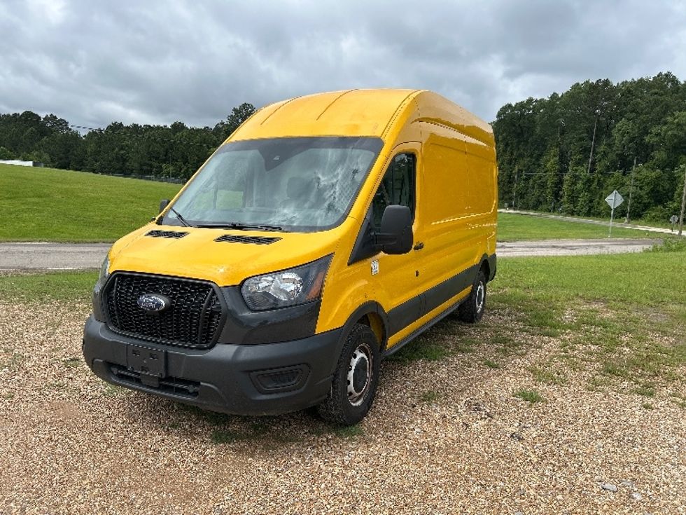 Cargo Van (Panel Van)-Light and Medium Duty Trucks-Ford-2021-Transit 250-Hattiesburg-MS-126,482\n\t\tmiles-$ 25,500 - Image 3