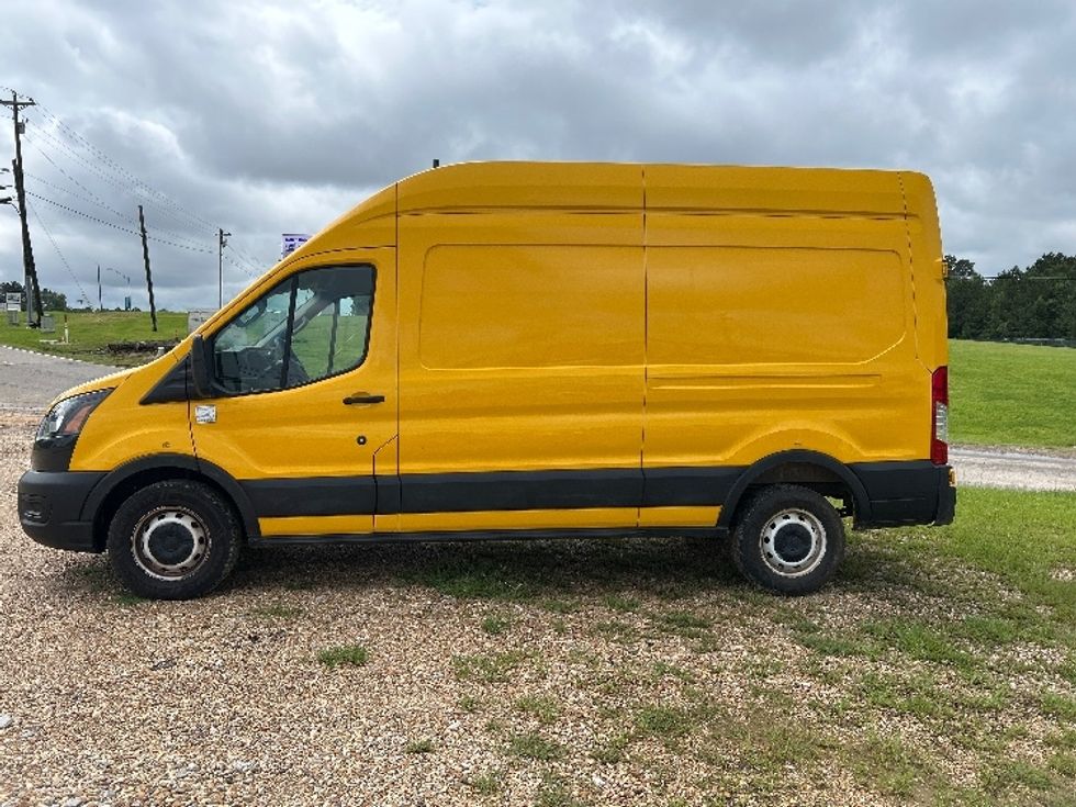 Cargo Van (Panel Van)-Light and Medium Duty Trucks-Ford-2021-Transit 250-Hattiesburg-MS-126,482\n\t\tmiles-$ 25,500 - Image 4