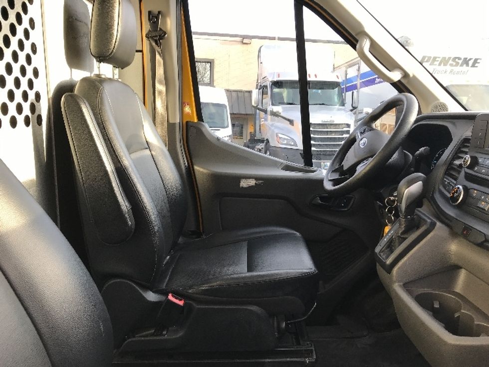 Cargo Van (Panel Van)-Light and Medium Duty Trucks-Ford-2021-Transit 250-Hazleton-PA-76,815\n\t\tmiles-$ 37,000 - Image 21