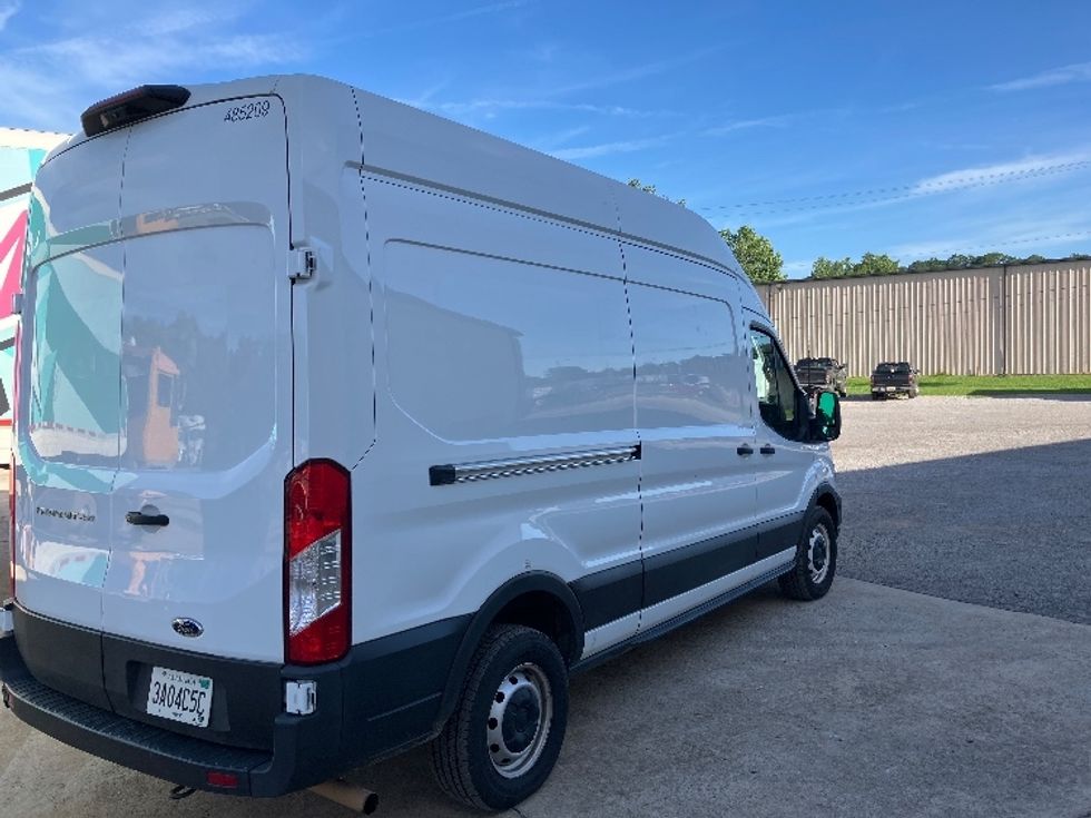 Cargo Van (Panel Van)-Light and Medium Duty Trucks-Ford-2021-Transit 250-Hueytown-AL-110,320\n\t\tmiles-$ 35,000 - Image 13