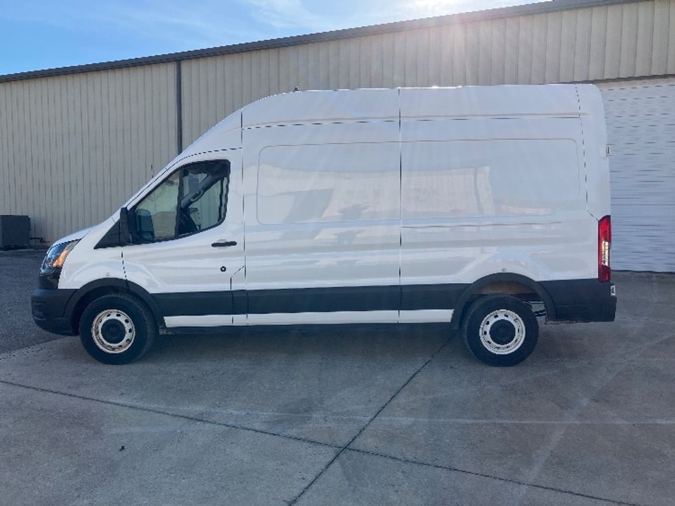 Cargo Van (Panel Van)-Light and Medium Duty Trucks-Ford-2021-Transit 250-Hueytown-AL-110,320\n\t\tmiles-$ 35,000 - Image 4