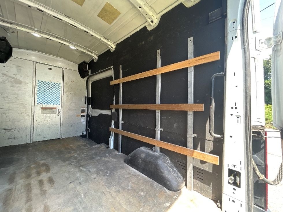 Cargo Van (Panel Van)-Light and Medium Duty Trucks-Ford-2021-Transit 250-Hueytown-AL-133,530\n\t\tmiles-$ 31,250 - Image 11
