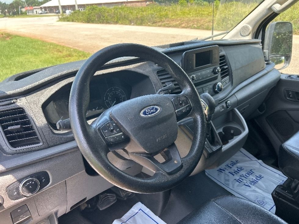 Cargo Van (Panel Van)-Light and Medium Duty Trucks-Ford-2021-Transit 250-Hueytown-AL-133,530\n\t\tmiles-$ 31,250 - Image 17