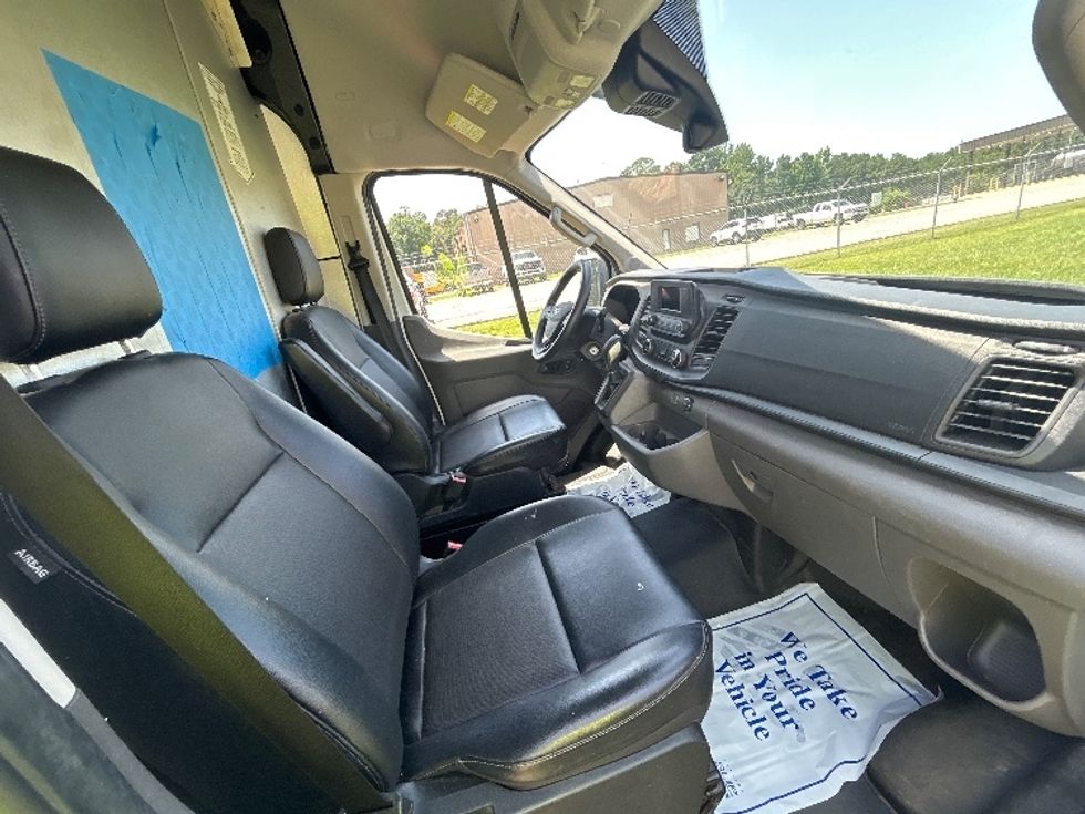 Cargo Van (Panel Van)-Light and Medium Duty Trucks-Ford-2021-Transit 250-Hueytown-AL-133,530\n\t\tmiles-$ 31,250 - Image 21
