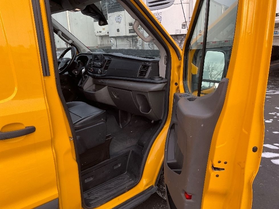 Cargo Van (Panel Van)-Light and Medium Duty Trucks-Ford-2021-Transit 250-Indianapolis-IN-134,245\n\t\tmiles-$ 10,000 - Image 20