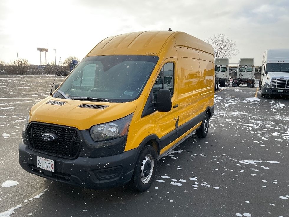 Cargo Van (Panel Van)-Light and Medium Duty Trucks-Ford-2021-Transit 250-Indianapolis-IN-134,245\n\t\tmiles-$ 10,000 - Image 3