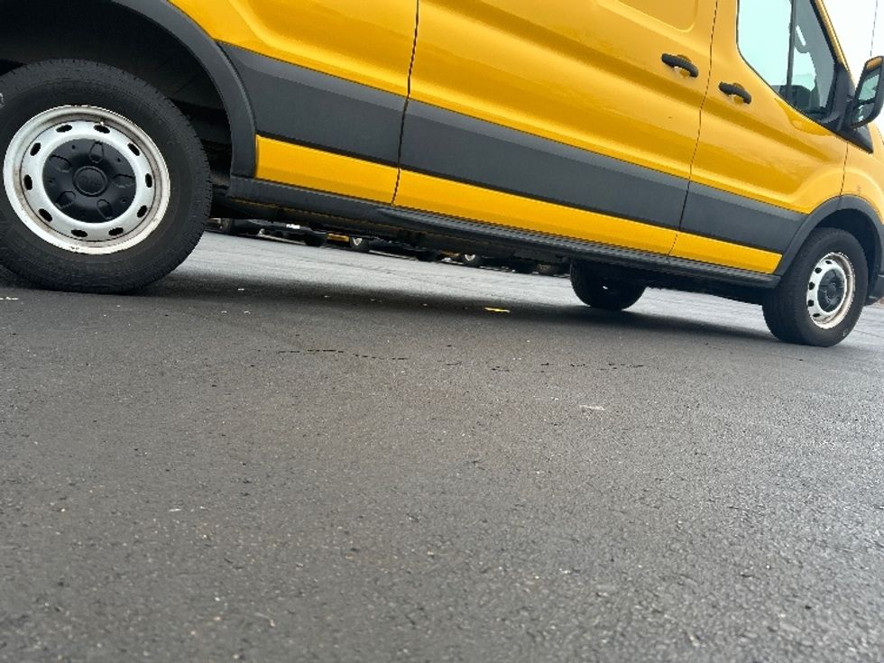 Cargo Van (Panel Van)-Light and Medium Duty Trucks-Ford-2021-Transit 250-Indianapolis-IN-48,190\n\t\tmiles-$ 32,750 - Image 13