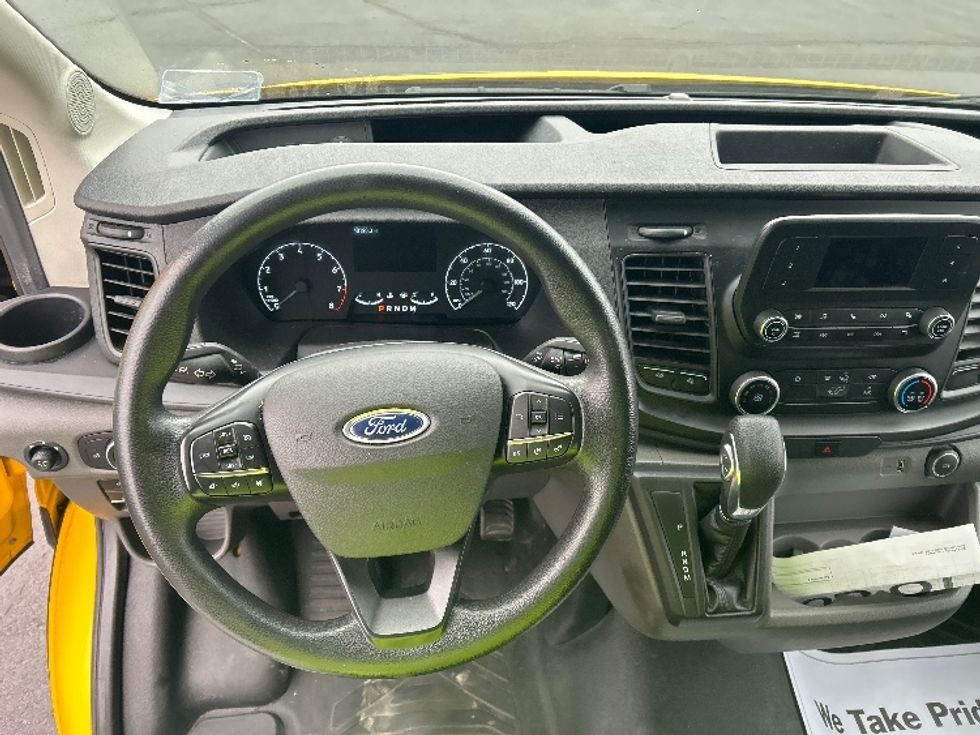 Cargo Van (Panel Van)-Light and Medium Duty Trucks-Ford-2021-Transit 250-Indianapolis-IN-48,190\n\t\tmiles-$ 32,750 - Image 17