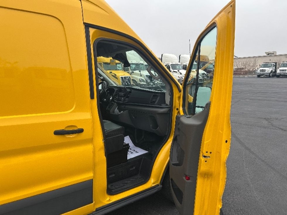 Cargo Van (Panel Van)-Light and Medium Duty Trucks-Ford-2021-Transit 250-Indianapolis-IN-48,190\n\t\tmiles-$ 32,750 - Image 19