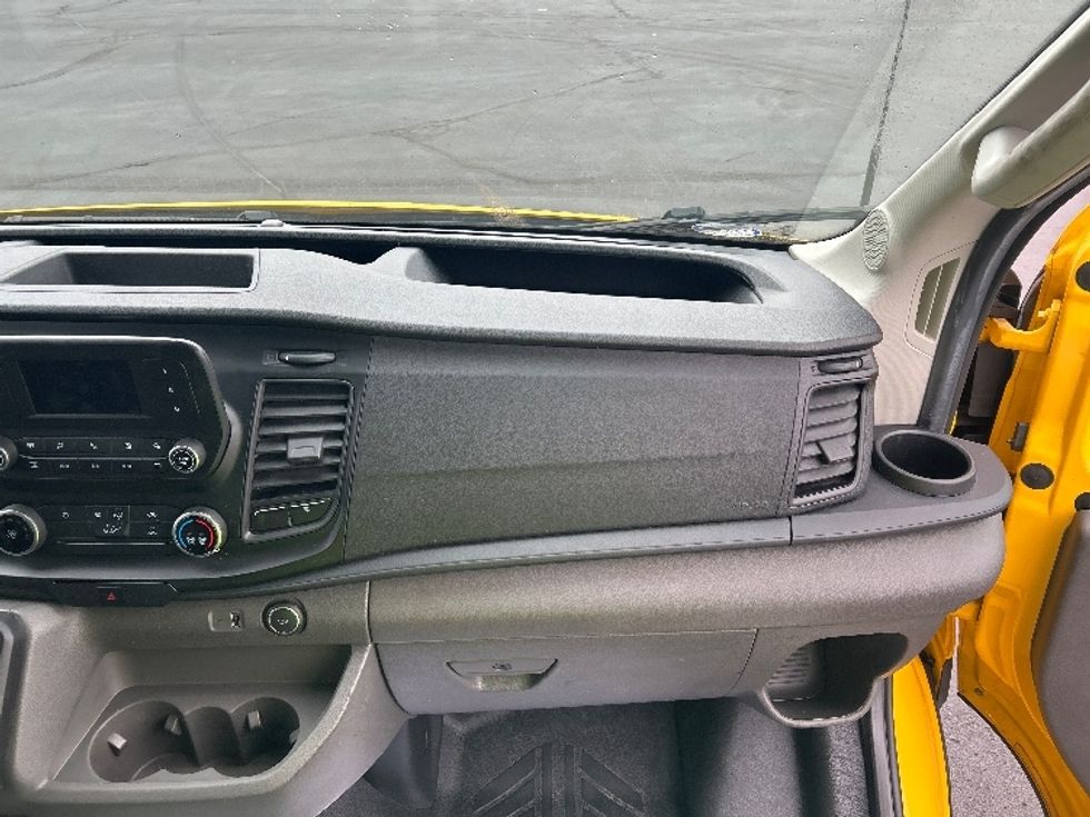 Cargo Van (Panel Van)-Light and Medium Duty Trucks-Ford-2021-Transit 250-Indianapolis-IN-48,190\n\t\tmiles-$ 32,750 - Image 20