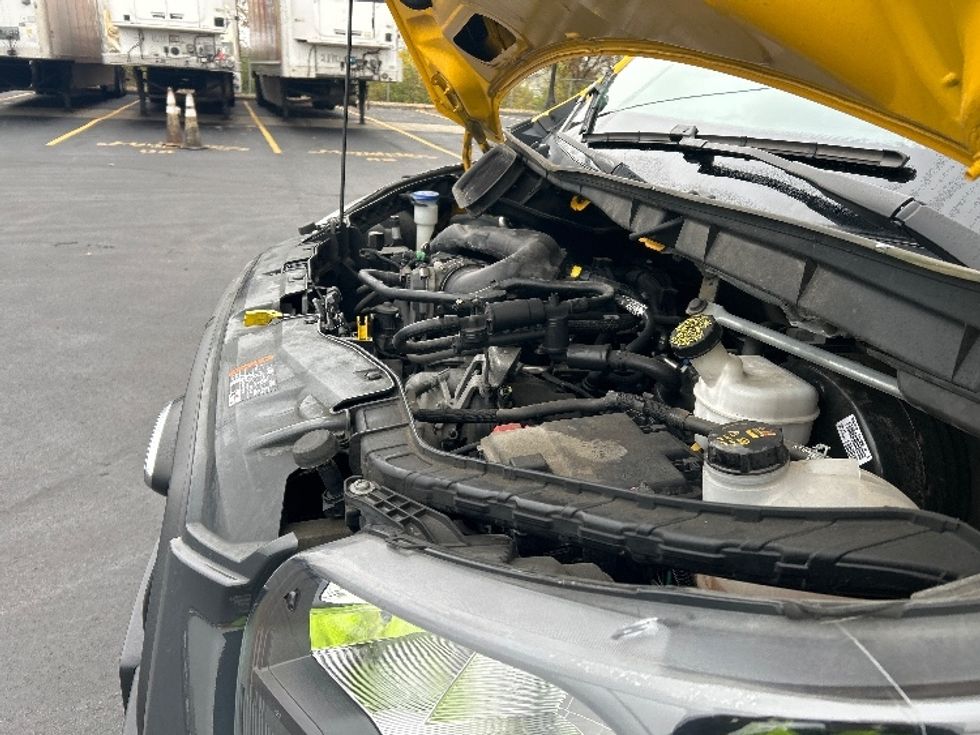 Cargo Van (Panel Van)-Light and Medium Duty Trucks-Ford-2021-Transit 250-Indianapolis-IN-48,190\n\t\tmiles-$ 32,750 - Image 23