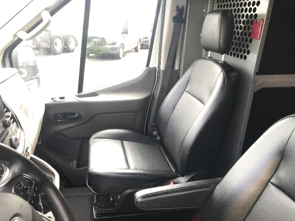 Cargo Van (Panel Van)-Light and Medium Duty Trucks-Ford-2021-Transit 250-Indianapolis-IN-66,860\n\t\tmiles-$ 35,250 - Image 19