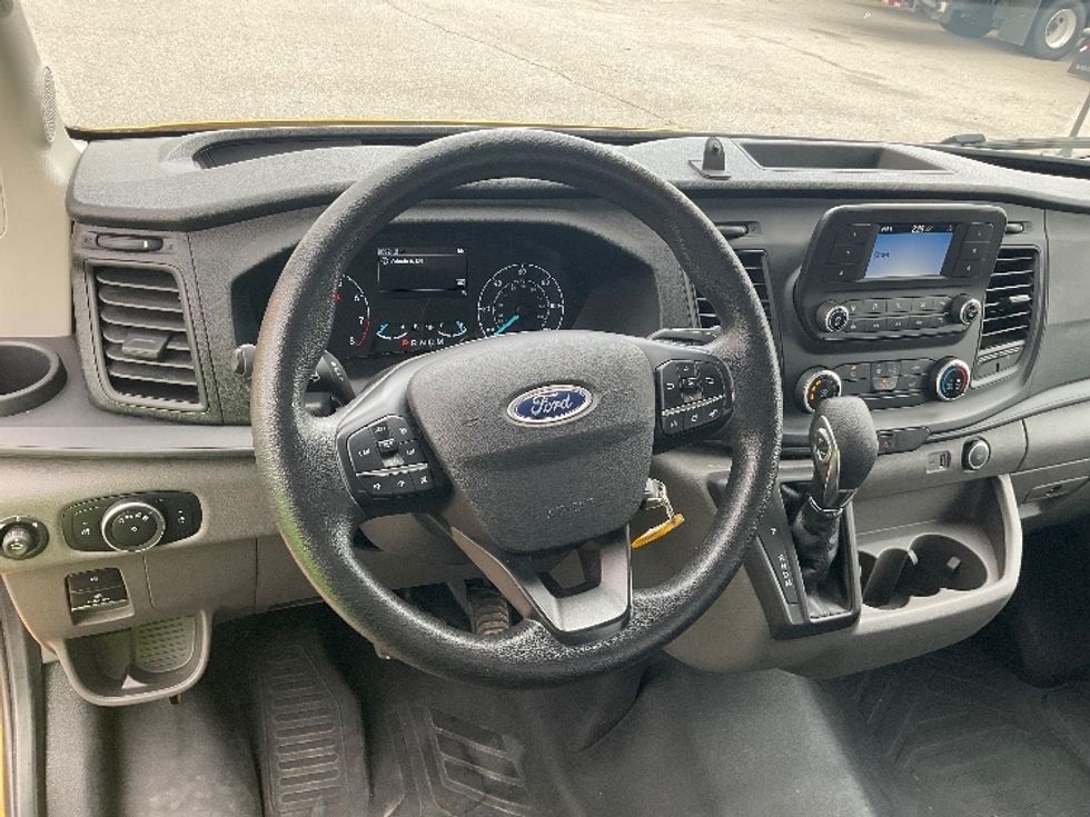 Cargo Van (Panel Van)-Light and Medium Duty Trucks-Ford-2021-Transit 250-Indianapolis-IN-98,922\n\t\tmiles-$ 28,250 - Image 17
