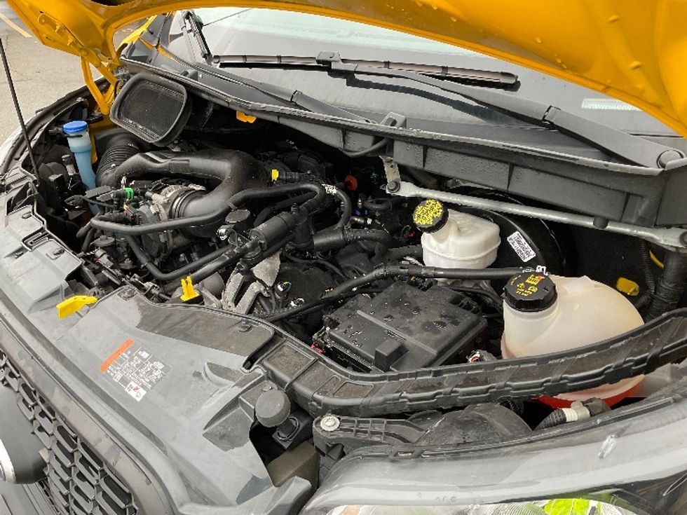 Cargo Van (Panel Van)-Light and Medium Duty Trucks-Ford-2021-Transit 250-Indianapolis-IN-98,922\n\t\tmiles-$ 28,250 - Image 23