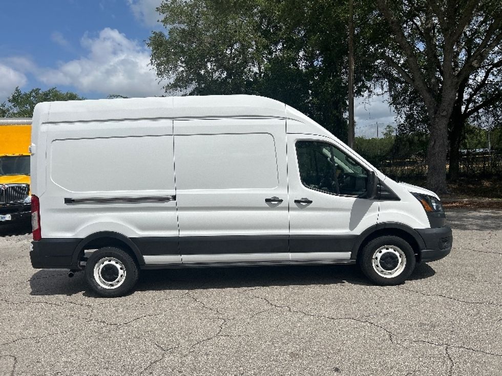Cargo Van (Panel Van)-Light and Medium Duty Trucks-Ford-2021-Transit 250-Jacksonville-FL-76,767\n\t\tmiles-$ 36,000 - Image 15