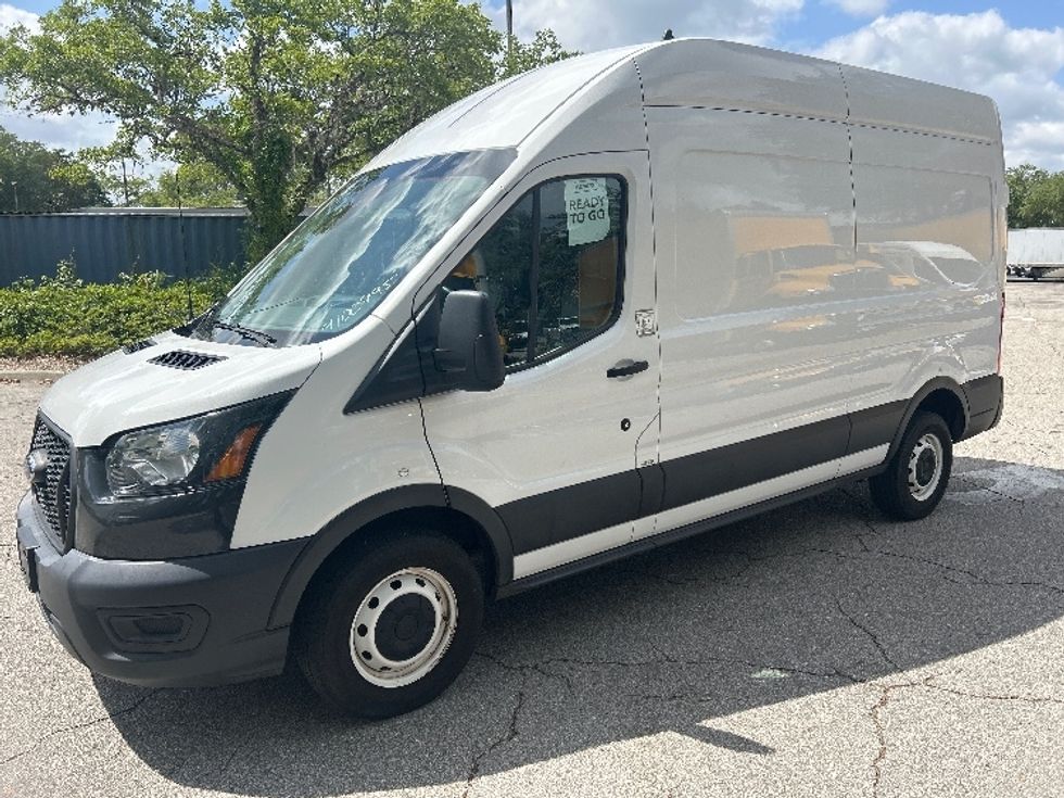 Cargo Van (Panel Van)-Light and Medium Duty Trucks-Ford-2021-Transit 250-Jacksonville-FL-76,767\n\t\tmiles-$ 36,000 - Image 3