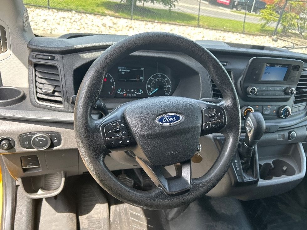 Cargo Van (Panel Van)-Light and Medium Duty Trucks-Ford-2021-Transit 250-Jamaica-NY-48,320\n\t\tmiles-$ 33,000 - Image 18