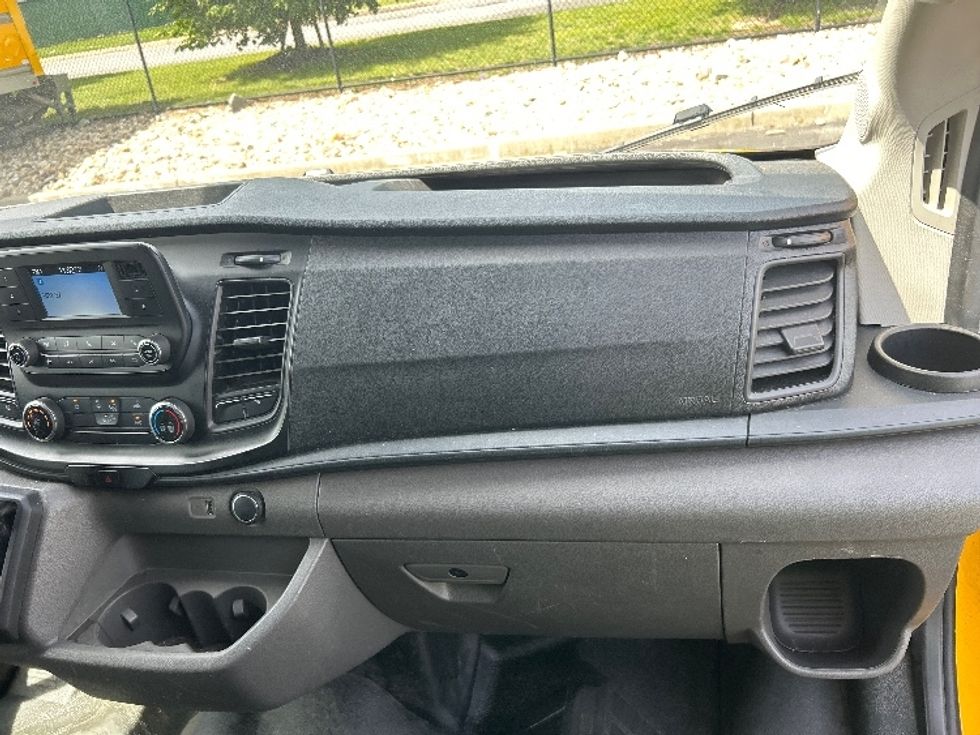 Cargo Van (Panel Van)-Light and Medium Duty Trucks-Ford-2021-Transit 250-Jamaica-NY-48,320\n\t\tmiles-$ 33,000 - Image 21