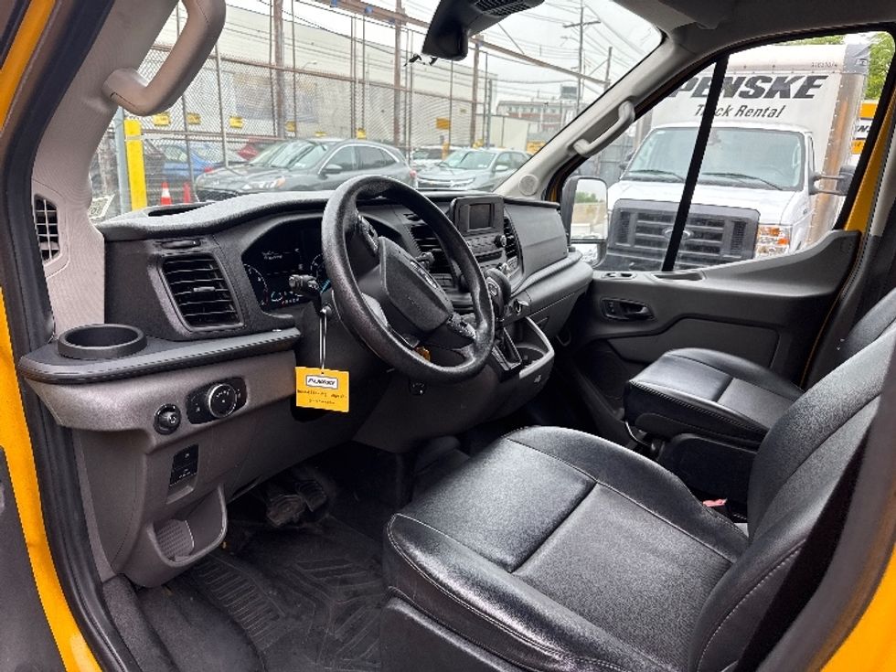 Cargo Van (Panel Van)-Light and Medium Duty Trucks-Ford-2021-Transit 250-Jamaica-NY-53,112\n\t\tmiles-$ 32,500 - Image 15