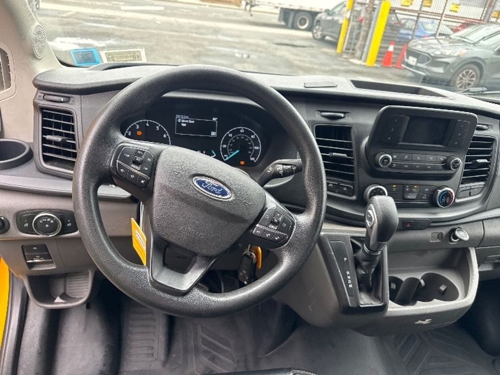 Cargo Van (Panel Van)-Light and Medium Duty Trucks-Ford-2021-Transit 250-Jamaica-NY-53,112\n\t\tmiles-$ 32,500 - Image 17