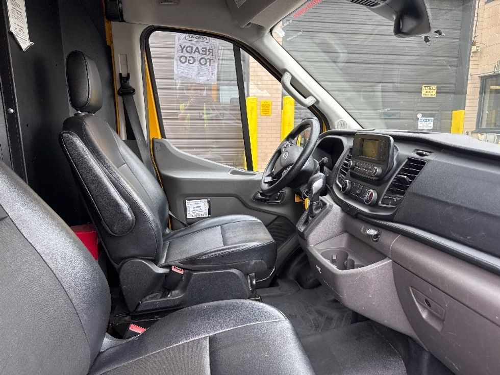 Cargo Van (Panel Van)-Light and Medium Duty Trucks-Ford-2021-Transit 250-Jamaica-NY-53,745\n\t\tmiles-$ 35,750 - Image 21