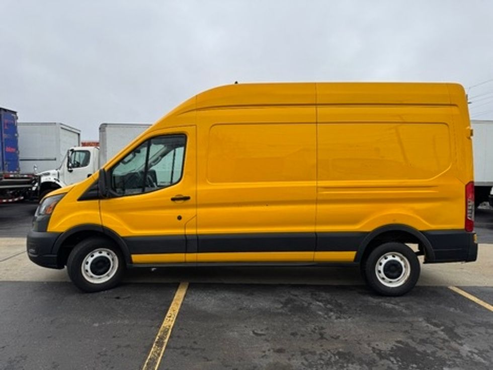 Cargo Van (Panel Van)-Light and Medium Duty Trucks-Ford-2021-Transit 250-Jamaica-NY-53,745\n\t\tmiles-$ 35,750 - Image 3