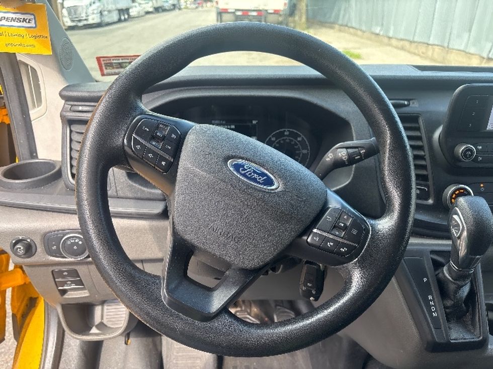 Cargo Van (Panel Van)-Light and Medium Duty Trucks-Ford-2021-Transit 250-Jamaica-NY-66,914\n\t\tmiles-$ 27,500 - Image 18