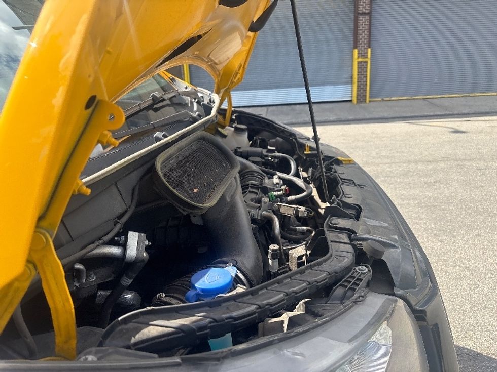 Cargo Van (Panel Van)-Light and Medium Duty Trucks-Ford-2021-Transit 250-Jamaica-NY-66,914\n\t\tmiles-$ 27,500 - Image 23