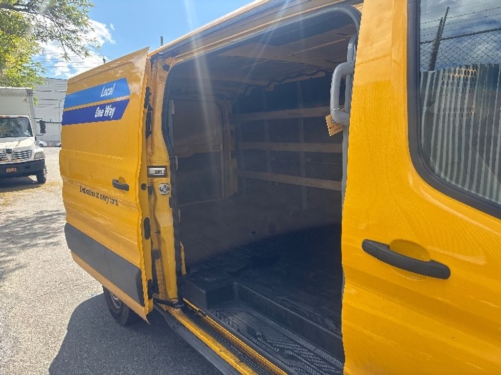 Cargo Van (Panel Van)-Light and Medium Duty Trucks-Ford-2021-Transit 250-Jamaica-NY-66,914\n\t\tmiles-$ 27,500 - Image 25